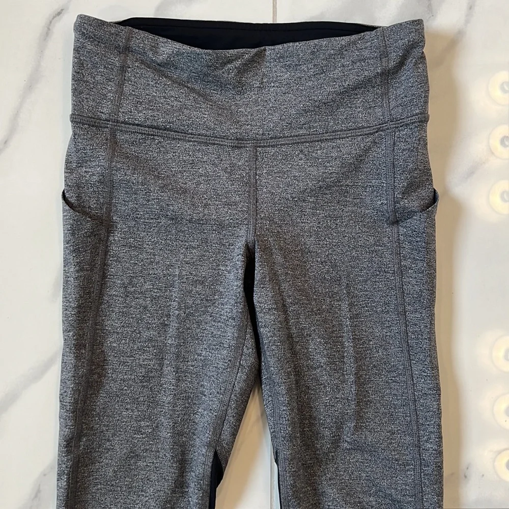 Lululemon Athletica Pace Rival Crop Heathered Black/ Gray Slate Leggings Size 2